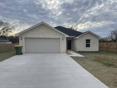 Main picture of 1112 Bongard Cir