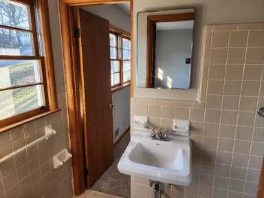 Main picture of 4828 Oakside Dr