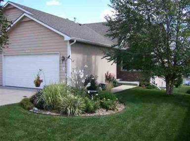 Main picture of 908 N Gunnison Way