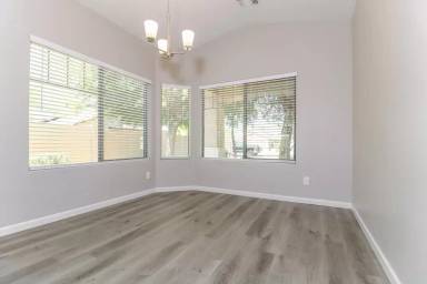 Main picture of 5807 S 248th Ln