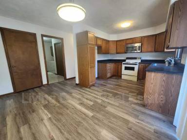 Main picture of 1710 Eastridge Ave