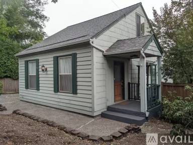 Main picture of 7910 SW 17th Ave