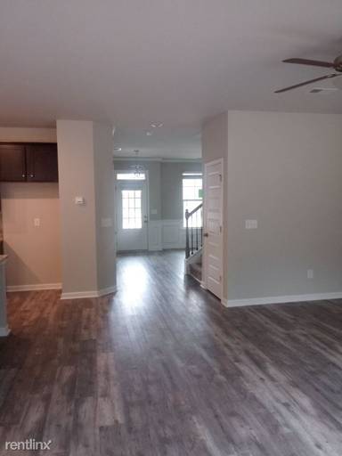 Main picture of 2311 Haliard Way
