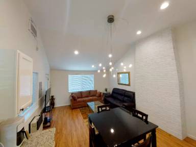 Main picture of 392 W Stewart Ave
