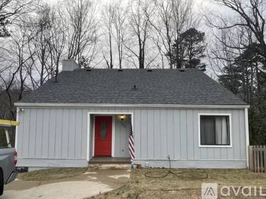 Main picture of 352 Hollywood Cir
