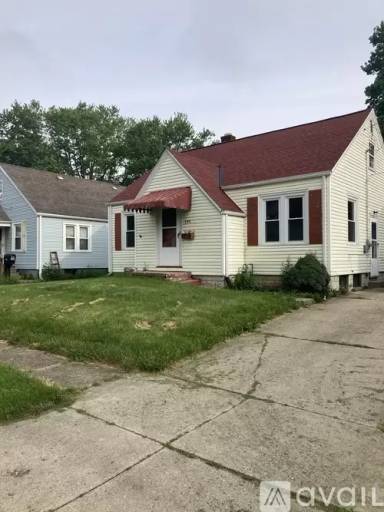 Main picture of 134 W Raleigh Ave