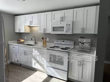 Main picture of 9 Emerald Dr