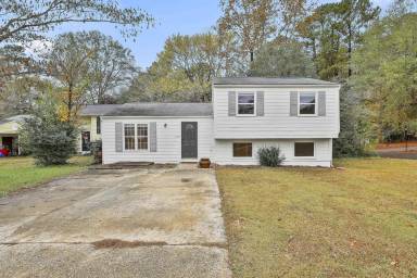 Main picture of 137 Grenoble Rd