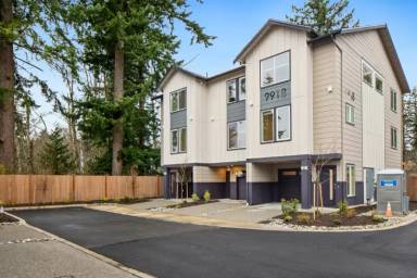 Main picture of 9918 18th Ave W