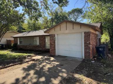 Main picture of 1608 Muse St