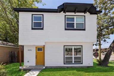 Main picture of 2025 Red Cloud Dr
