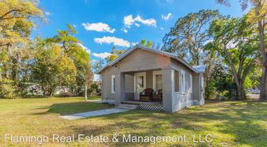 Main picture of 200 Pennsylvania St