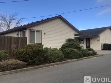 Main picture of 2076 NE Fairview Ave
