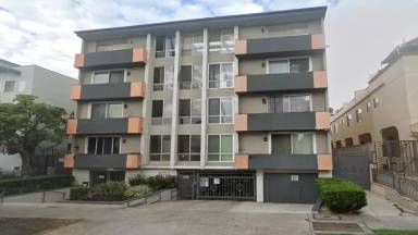 Main picture of 3076 - 339 S. Manhattan Pl. - 204