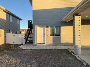 Main picture of 279 Country Club Pkwy