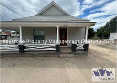 Main picture of 1245 Van Buren St