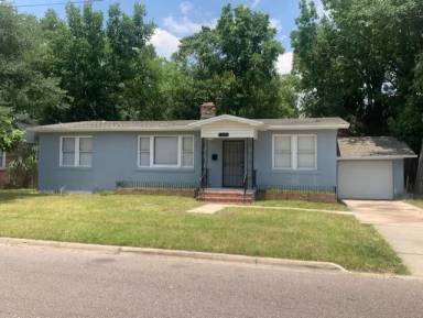 Main picture of 1285 W 20th St
