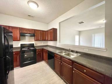 Main picture of 2316 Bigwood Trl