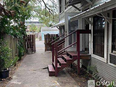 Main picture of 8115 N 9th St