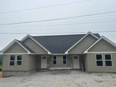 Main picture of 100 Woodmont Ln