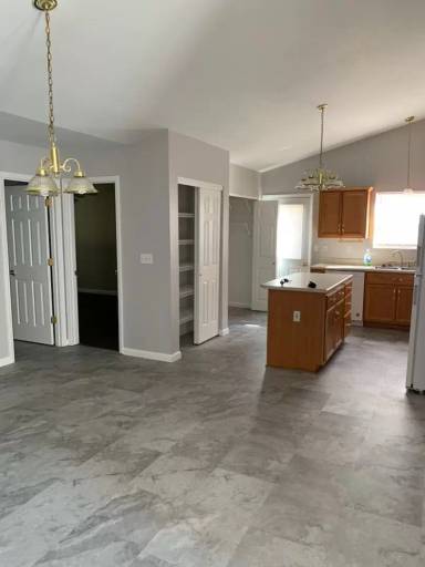 Main picture of 289 York Ln