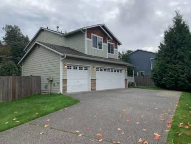 Main picture of 8004 62nd St NE