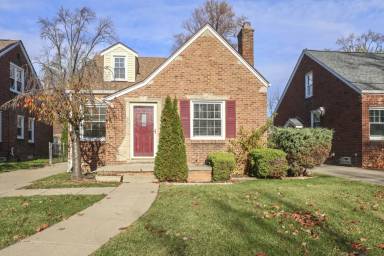 Main picture of 1792 Roslyn Rd