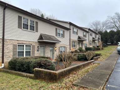 Main picture of 1318 14th St NE