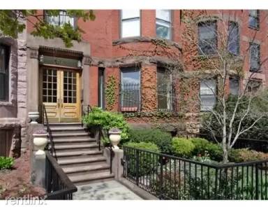 Main picture of 407 Marlborough St