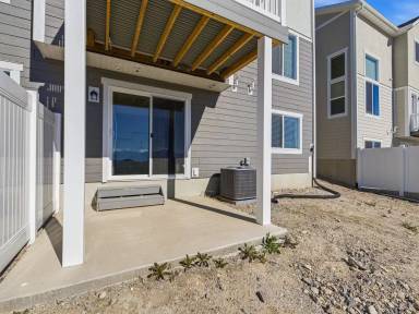 Main picture of 866 N Pugh Ln