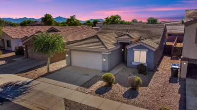 Main picture of 5614 S 32nd Dr