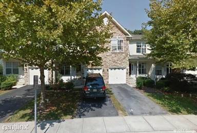 Main picture of 141 Birchwood Dr