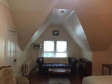 Main picture of 322 West Lewis Street - 3