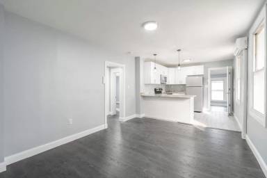 Main picture of 159 Main St