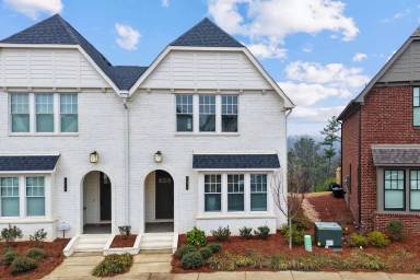 Main picture of 4874 Silas Ave