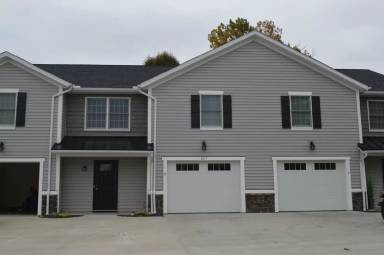 Main picture of 467 Sparrow Way