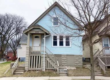 Main picture of 3072 N Richards St
