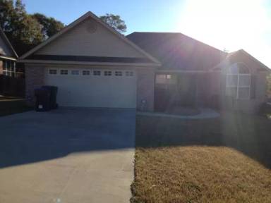 Main picture of 3408 Wisteria Ln