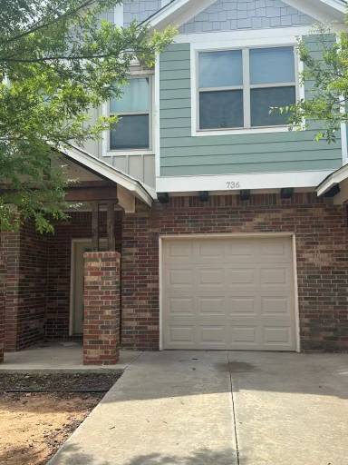 Main picture of 732 SW 14th St