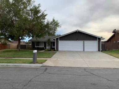 Main picture of 835 Wedgewood Ct