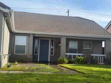 Main picture of 2658 N Drake Ave