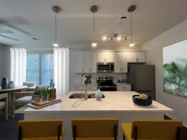 Main picture of 2017 Peabody Ave