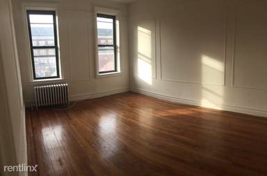 Main picture of 723 E 27th St