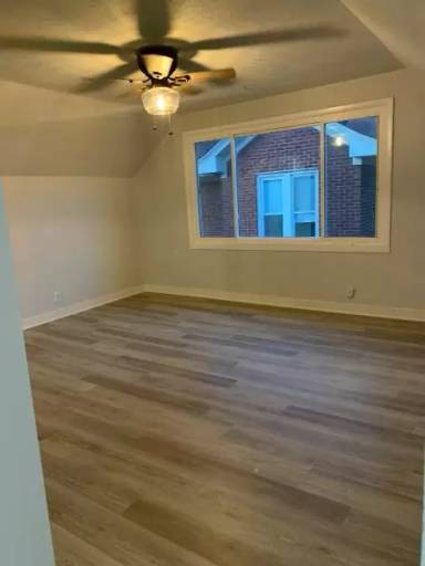 Main picture of 422 Bridge St