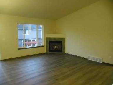 Main picture of 618 Canterbury Ln