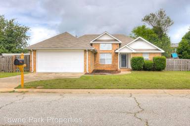 Main picture of 138 Summerfield Cir