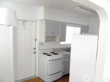 Main picture of 900 SW 7th Ter