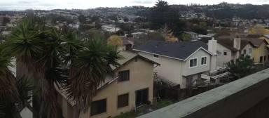 Main picture of 5215 Bayview Ave