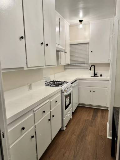 Main picture of 35 17th St