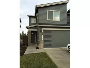 Main picture of 620 NE Vail Ln